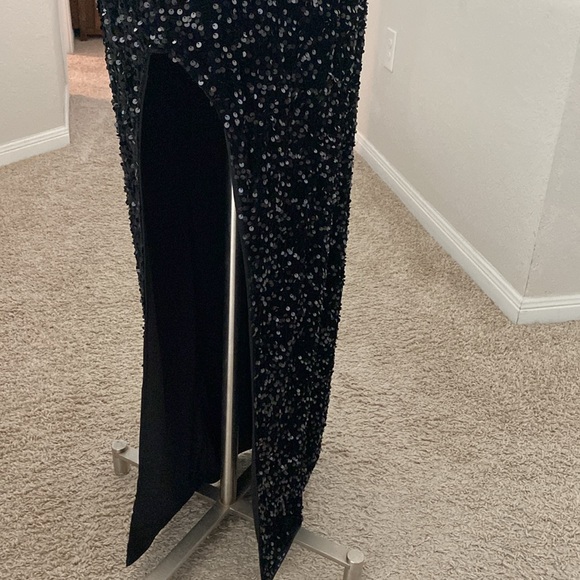 Beautiful evening gown size M lots of stretch comfy fully lined! NWOT perfect! - Picture 13 of 14